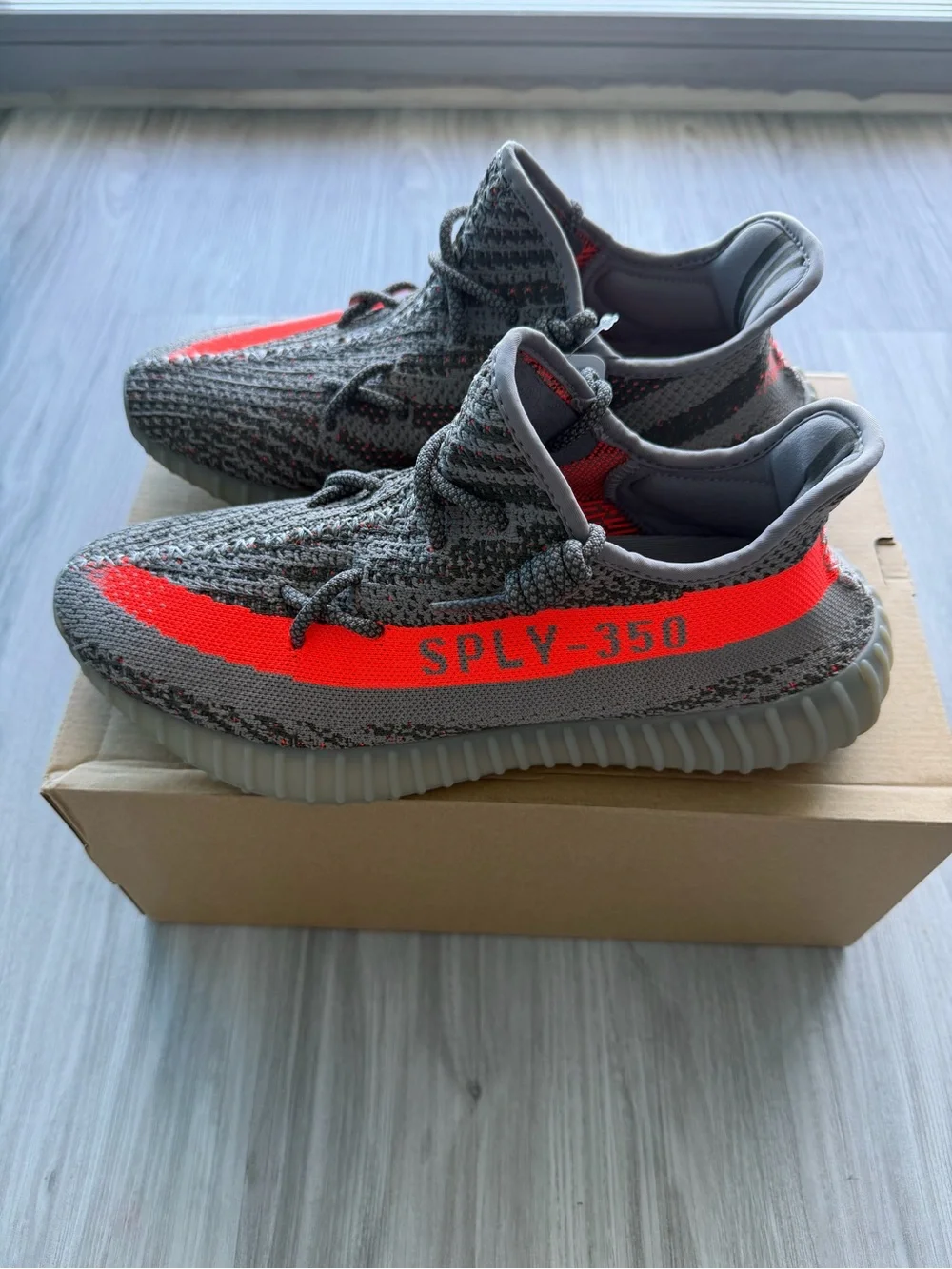 Brand NEW Adidas Yeezy Boost 350 V2 Beluga Reflective Size 10
